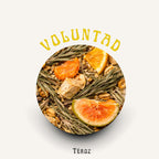 Hierbas y frutos en mezcla aromática estilo blend artesanal.